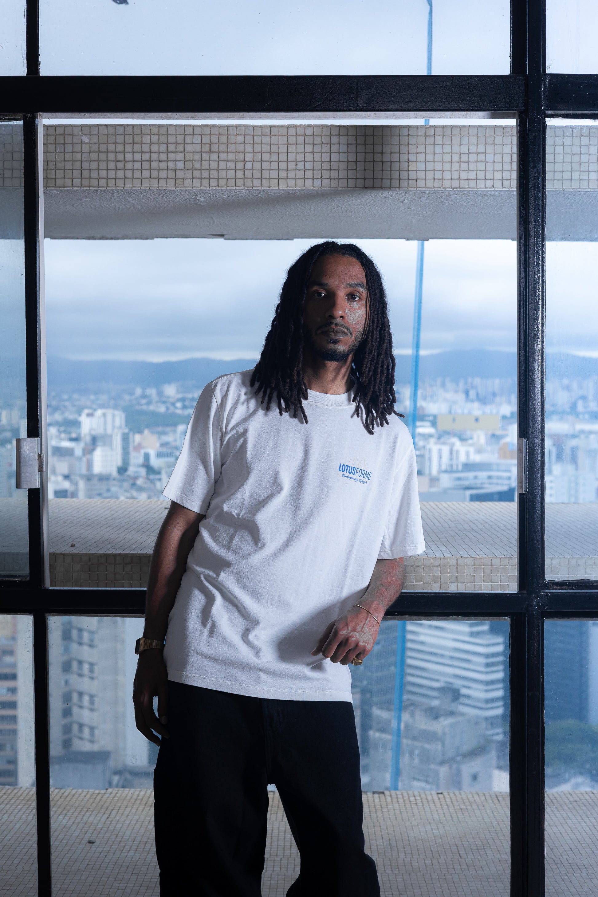 Camiseta Regular 'FORME CLUB' Off-White